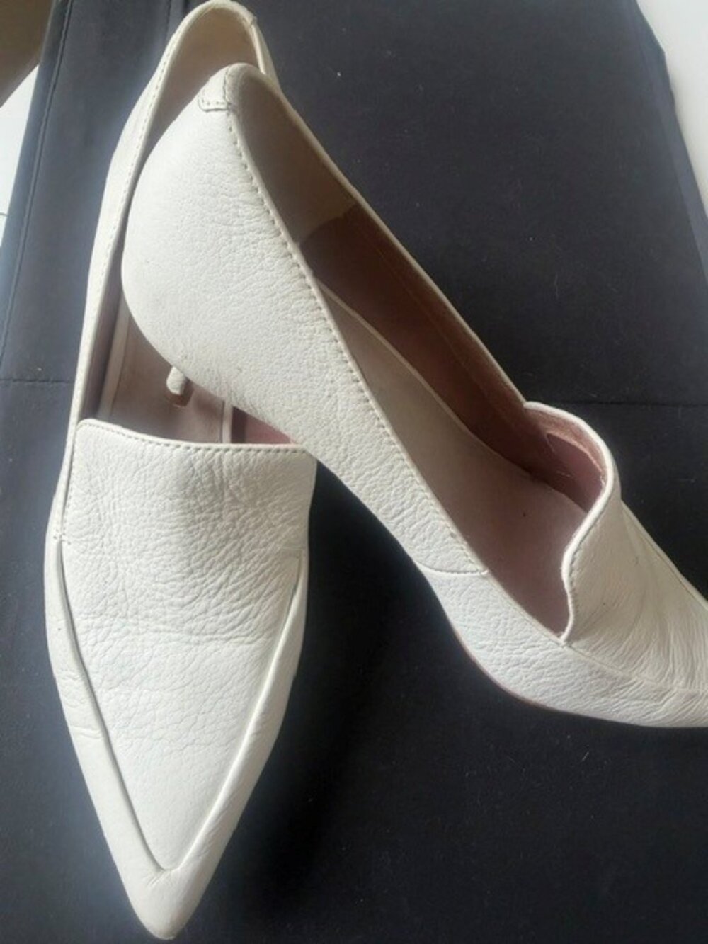 Kenneth Cole Kitten Heel Loafer - Size 8